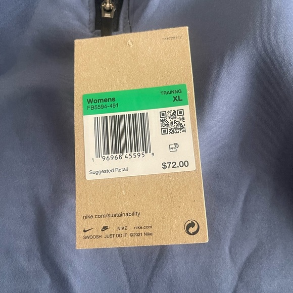 Nike NWT Women’s 1/4 Zip Blue Therma-Fit Long Sleeve Size XL - Picture 6 of 6